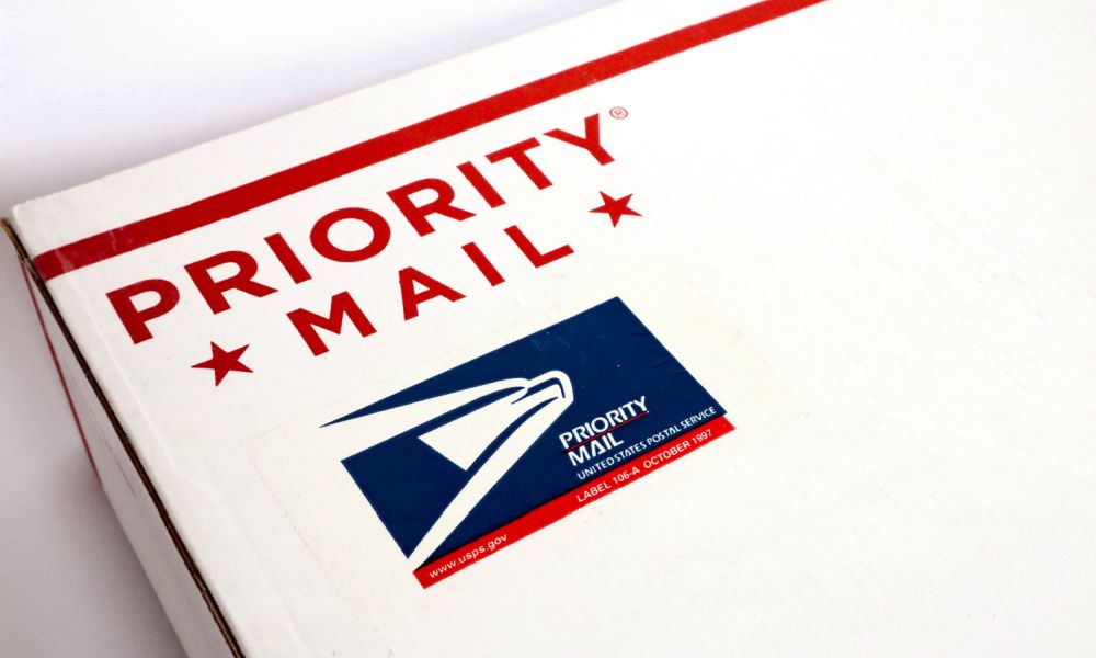 Courrier prioritaire USPS