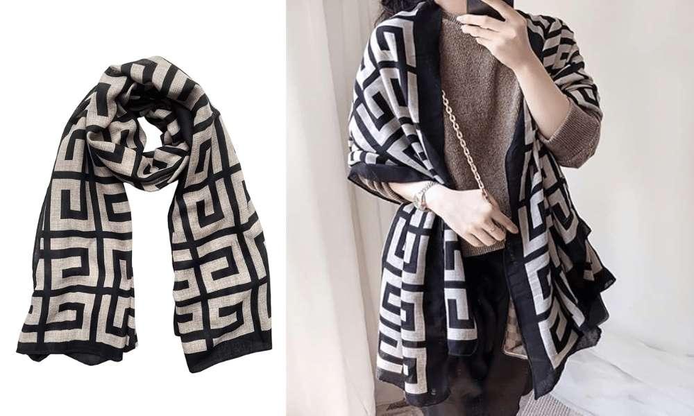 Stylish scarf.